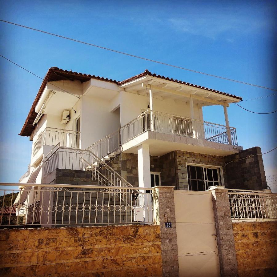 ארטמידה La Vita Apartments-Near Airport & Sea מראה חיצוני תמונה